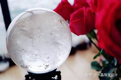 白水晶球|白水晶球的功效与作用！家里水晶球摆放在哪里好？